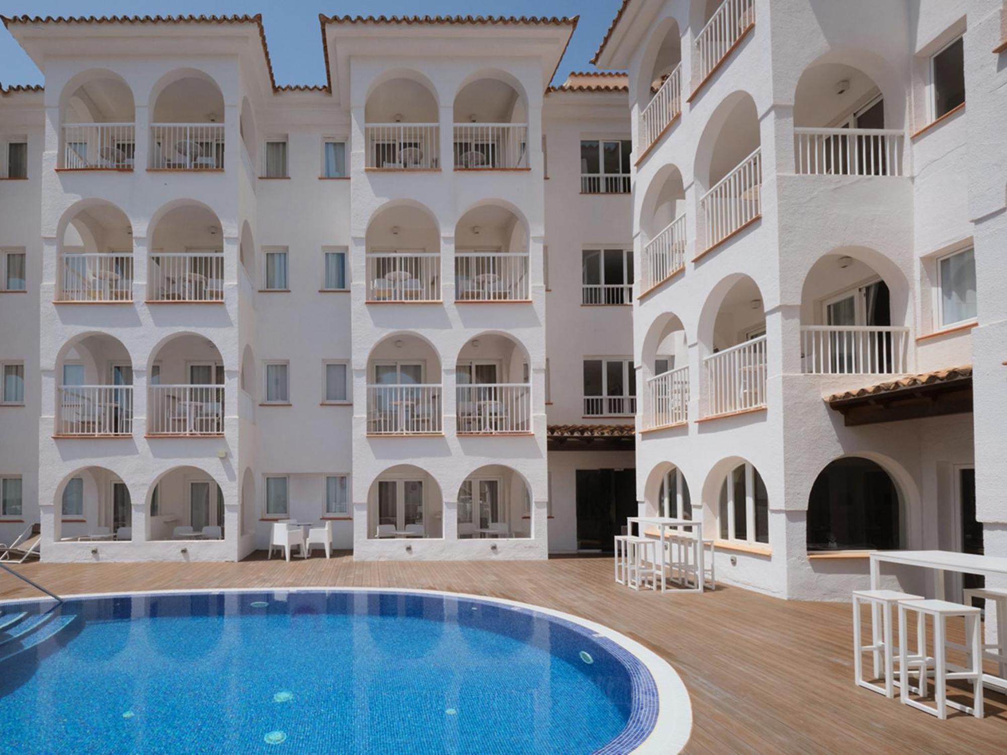 Standard Double or Twin Room Balcony